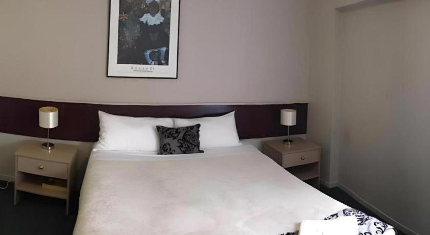 Motel 80 3*